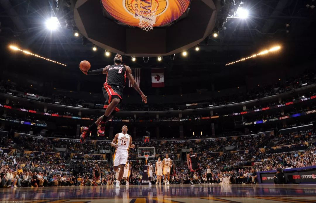 “互聯(lián)網(wǎng)+體育”場景是關(guān)鍵 看動因體育、NBA、Keep如何連接線上與線下丨體育經(jīng)理人